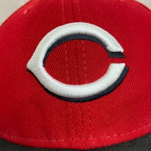Cincinnati Reds Fitted Cap, 7-3/8 - Picture 6 of 11